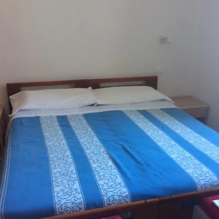 Giardino Guest house Vado Ligure